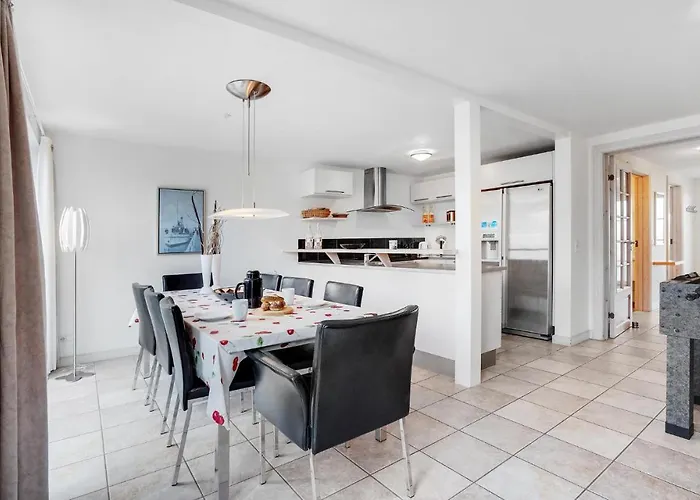 Holiday Home Havnebyvej Romo IV Romo